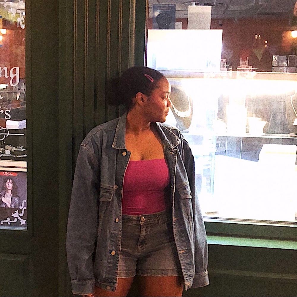 Meet your Posher, Dionna